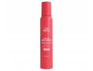 Objemová pěna pro oživení barvy Wella Invigo Color Brilliance Conditioning Mousse Coloured Hair - 200 ml