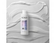 Intenzivn regeneran ada pro obnovu vlasovho vlkna Redken Acidic Bonding Concentrate