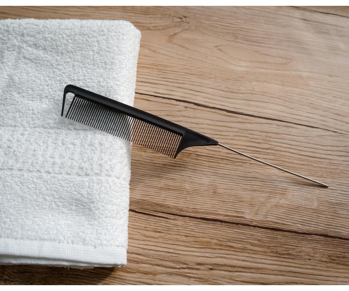 H�ebeny Detail Hair style