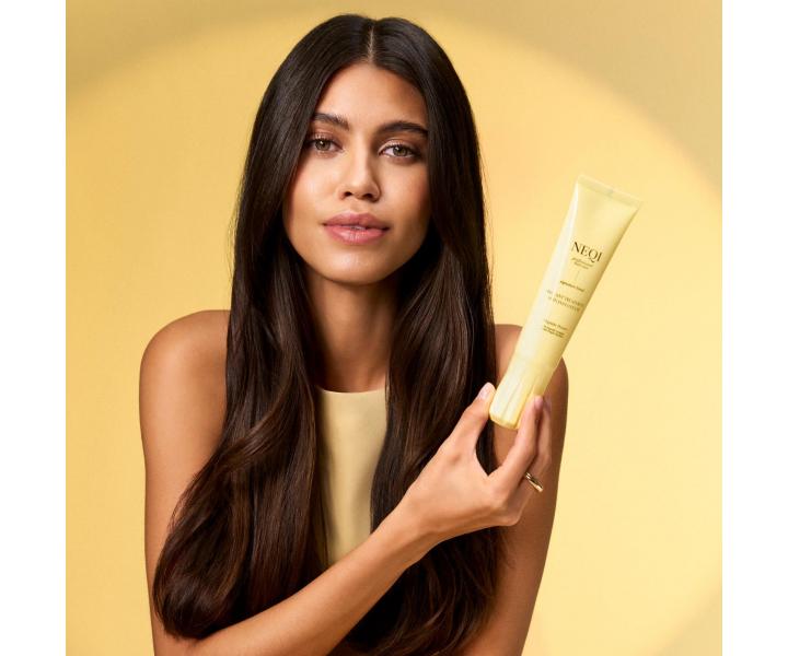 Intenzivní kúra pro posílení oslabených a barvených vlasů Neqi Instant Treatment Peptide Power - 100 ml