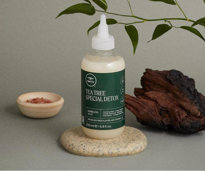 Detoxikační sérum na pokožku hlavy Paul Mitchell Tea Tree Special Detox Kombucha Rinse - 200 ml