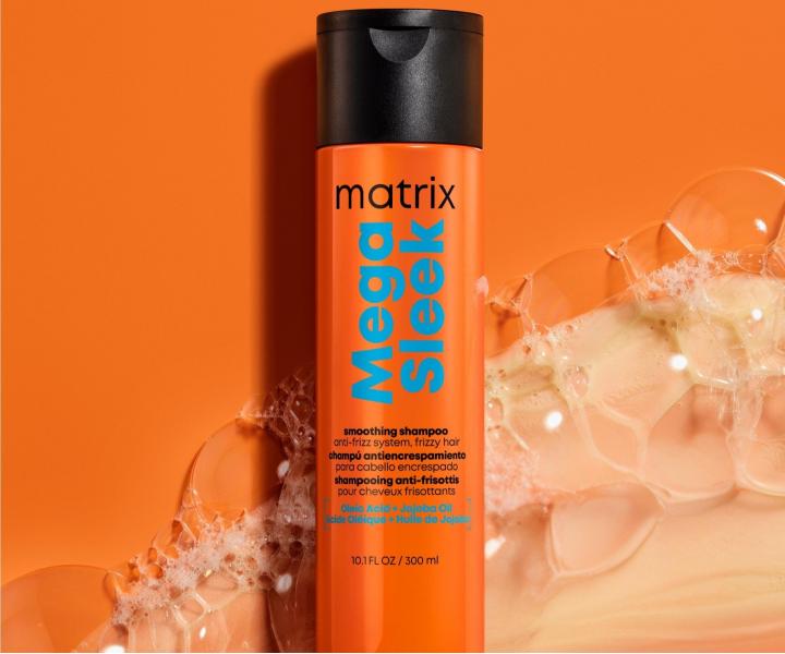 Uhlazuj�c� �ampon pro nepoddajn� vlasy Matrix Mega Sleek Smoothing Shampoo
