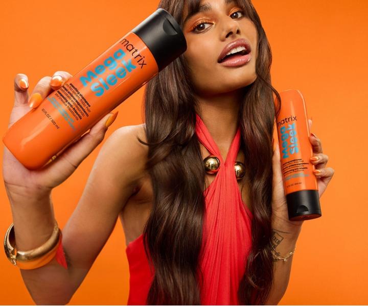 Uhlazuj�c� �ampon pro nepoddajn� vlasy Matrix Mega Sleek Smoothing Shampoo