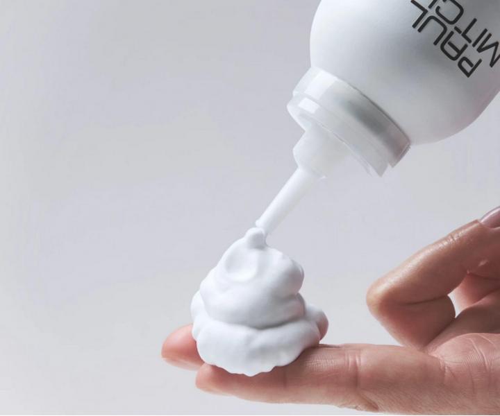 Pe�uj�c� stylingov� p�na Paul Mitchell Flexible Hold Sculpting Foam - 59 ml