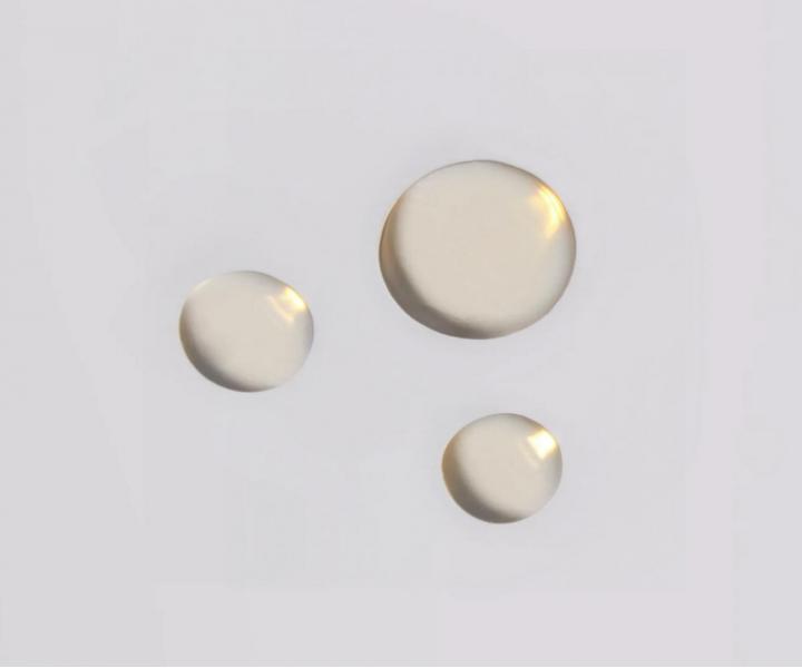 Rozjas�uj�c� a zjem�uj�c� olej pro vlnit� a kudrnat� vlasy Yellow Professional Curls Curly Oil - 100 ml