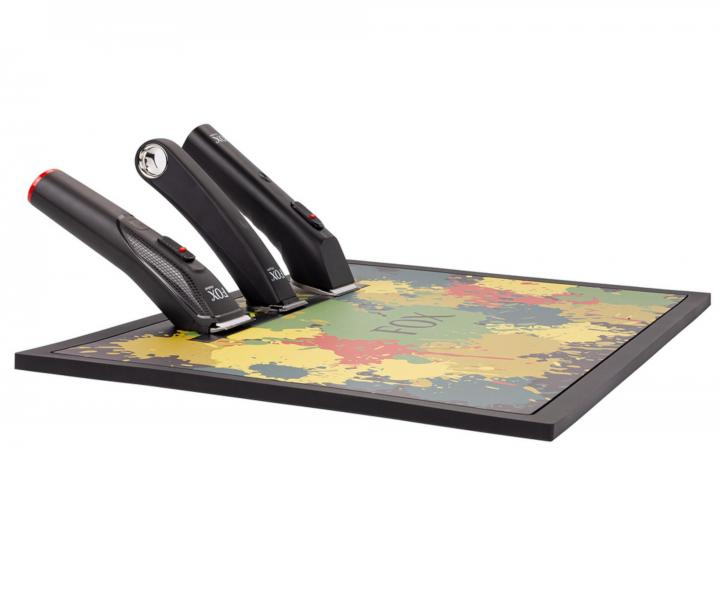Magnetick silikonov podloka pro strojky a kadenick pomcky Fox Barber Magnetic Mat - 48 x 33 cm