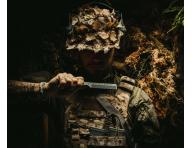 Karbonový hřeben na vlasy a vousy Angry Beards Combat Comb - černý