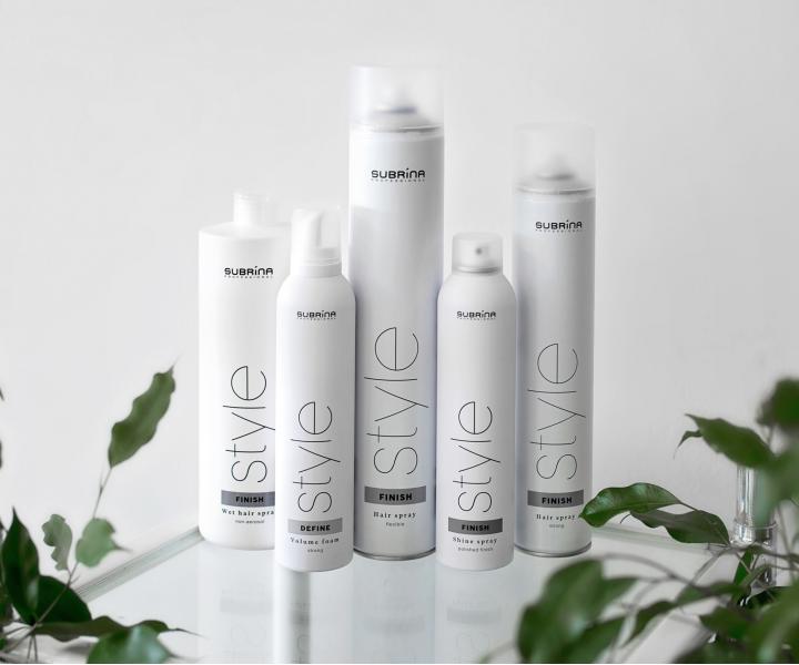 Lak na vlasy s flexibilní fixací Subrina Professional Style Finish Hair Spray Flexible