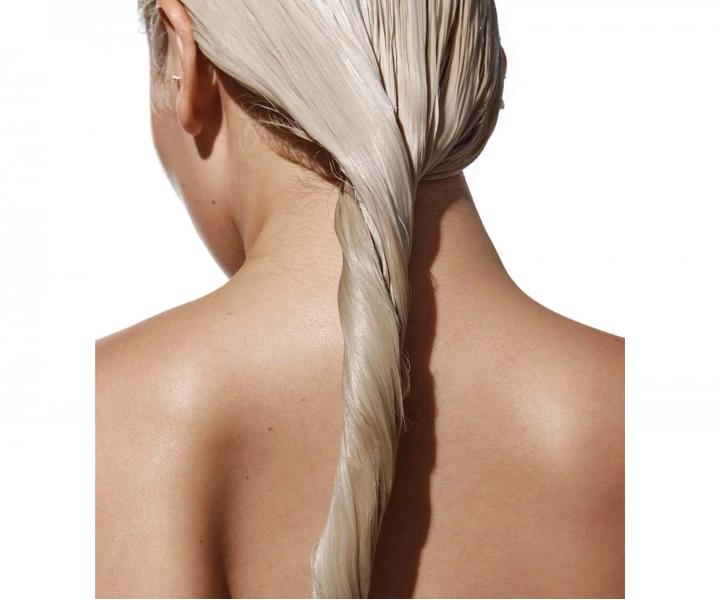Vy�ivuj�c� kondicion�r pro such� a l�mav� vlasy ROH The Universal Hair Condition - 350 ml