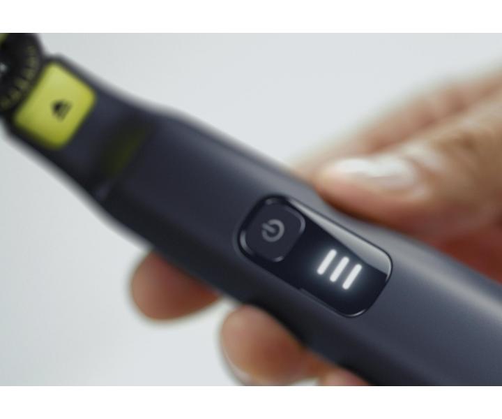 Holicí strojek na vousy a tělo Philips OneBlade Pro QP6541/15  - černý