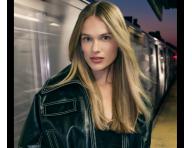 Intenzivn regeneran ada pro obnovu vlasovho vlkna Redken Acidic Bonding Concentrate