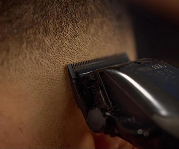 Profesionální střihací strojek Wahl Vapor Cordless 3026483 - černý