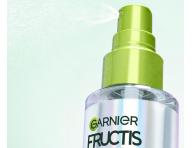 Termoochrann� s�rum ve spreji pro uhlazen� a z��iv� lesk vlas� Garnier Fructis Diamond Sleek Spray - 150 ml