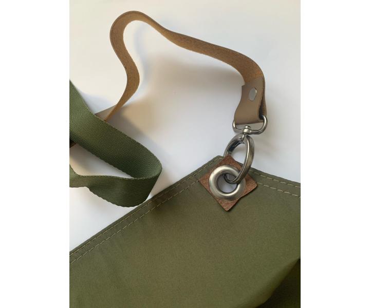 Kadeřnická zástěra Pirates of the Barbertime Pro Barber Apron Green - zelená