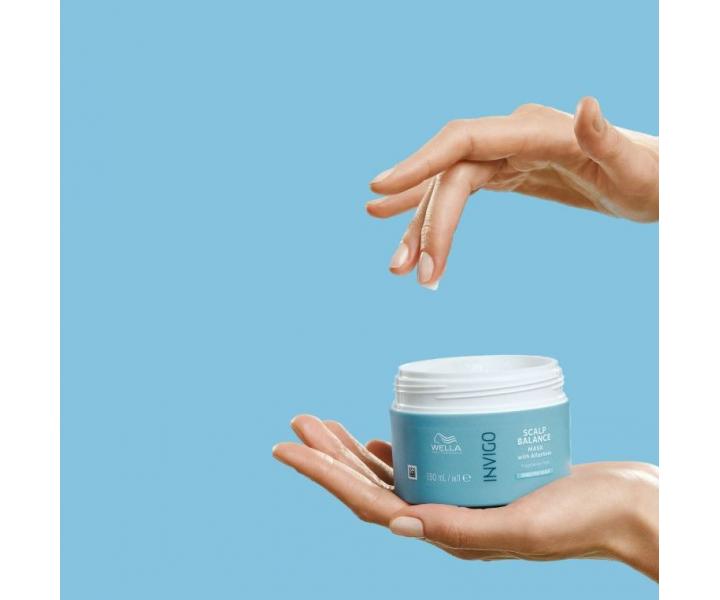 Maska pro zklidnění vlasové pokožky Wella Professionals Invigo Scalp Balance Sensitive Mask - 150 ml