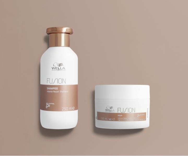 Posilující regenerační šampon pro poškozené vlasy Wella Professionals Fusion Shampoo - 250 ml