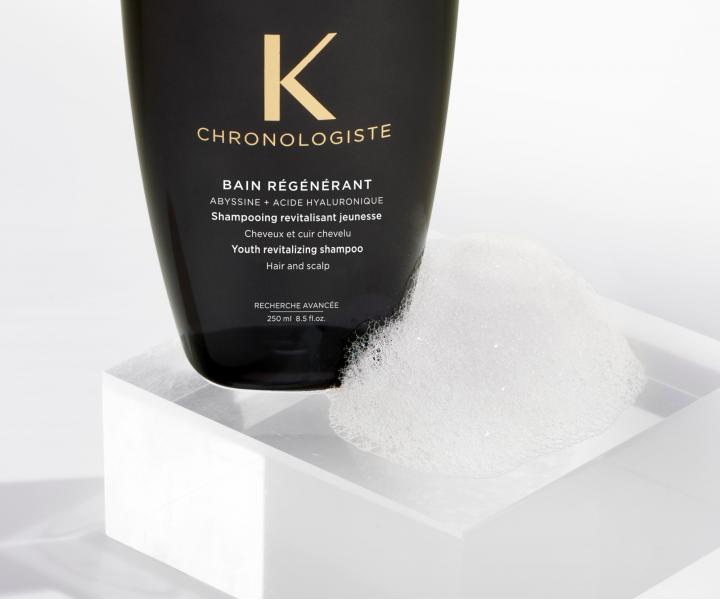 Šampon pro všechny typy vlasů Kérastase Chronologiste 250 ml + čisticí péče 15 ml zdarma