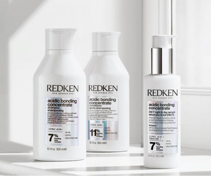 Intenzivn regeneran ada pro obnovu vlasovho vlkna Redken Acidic Bonding Concentrate