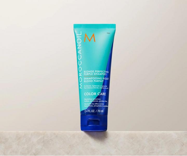 Neutralizační šampon pro blond vlasy Moroccanoil Blonde Perfecting Purple Shampoo - 70 ml