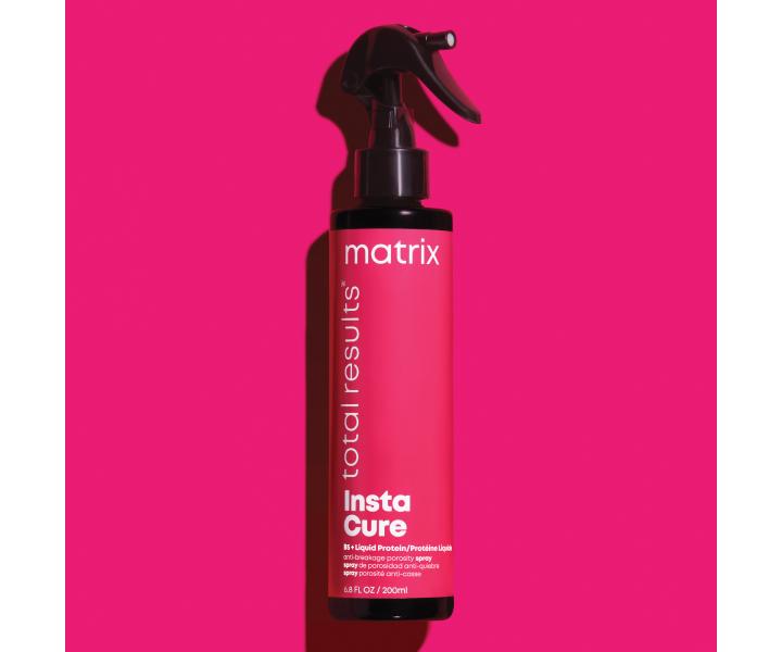Bezoplachový sprej s tekutými proteiny proti lámání a poréznosti vlasů Matrix Instacure - 200 ml