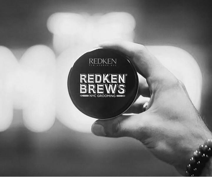 Sada pro objem vlasů pro muže Redken Brews Thickening - šampon + pomáda + taštička zdarma