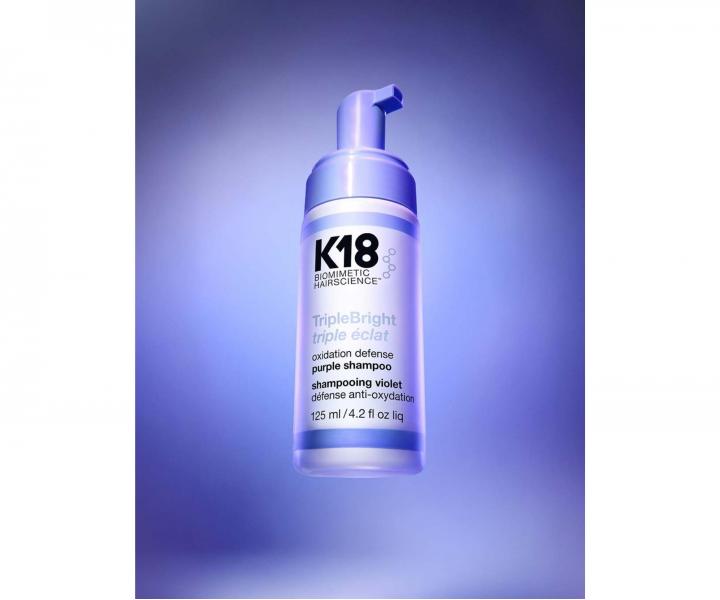 P�nov� fialov� �ampon pro blond a zesv�tlen� vlasy s trojit�m ��inkem K18 TripleBright Purple Shampoo - 125 ml