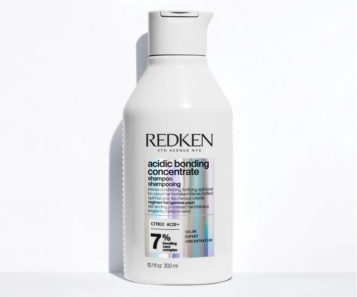 Sada pro regeneraci pokozench vlas Redken Acidic Bonding Concentrate + krm ZDARMA