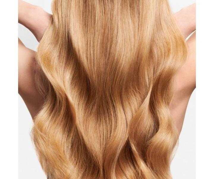 Jemný hydratační šampon pro lesk vlasů Wella Professionals Oil Reflections Luminous Reveal - 250 ml