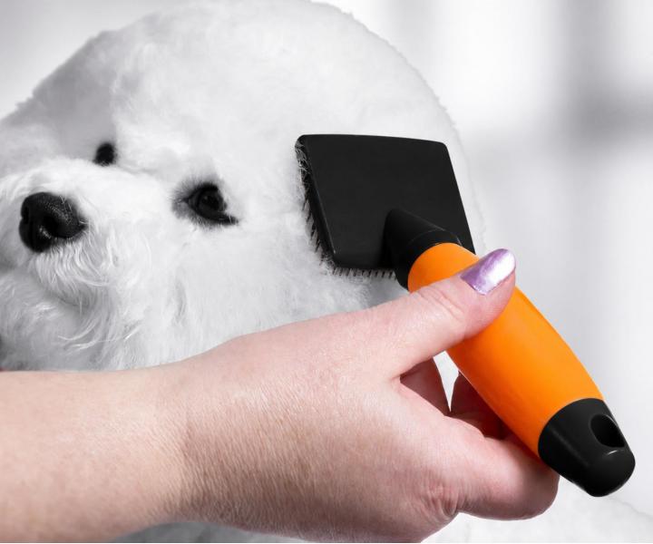 Roz�es�vac� ploch� kart�� na zv��ec� srst Wahl Slicker Brush