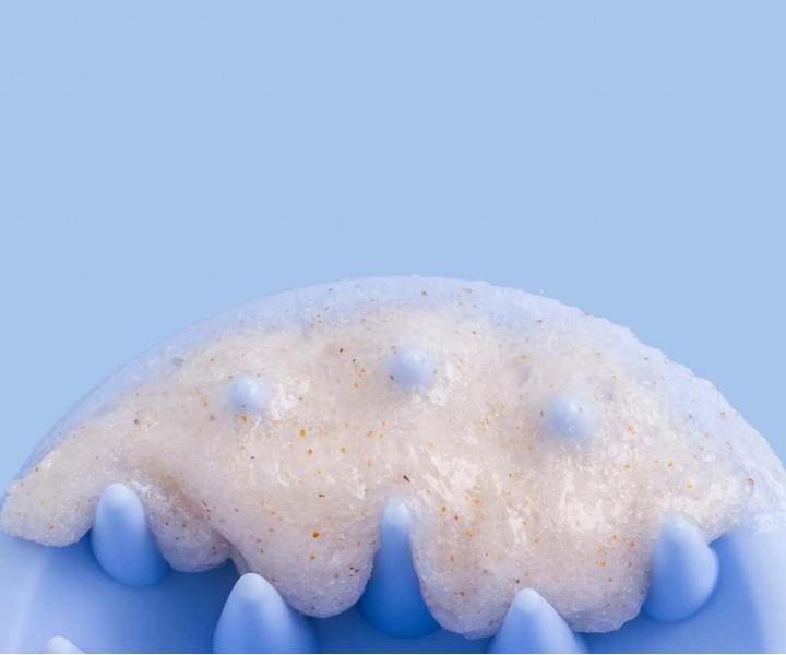 Peeling pro hloubkov� �ist�n� poko�ky hlavy ROH The Clarify Scalp Scrub - 180 g