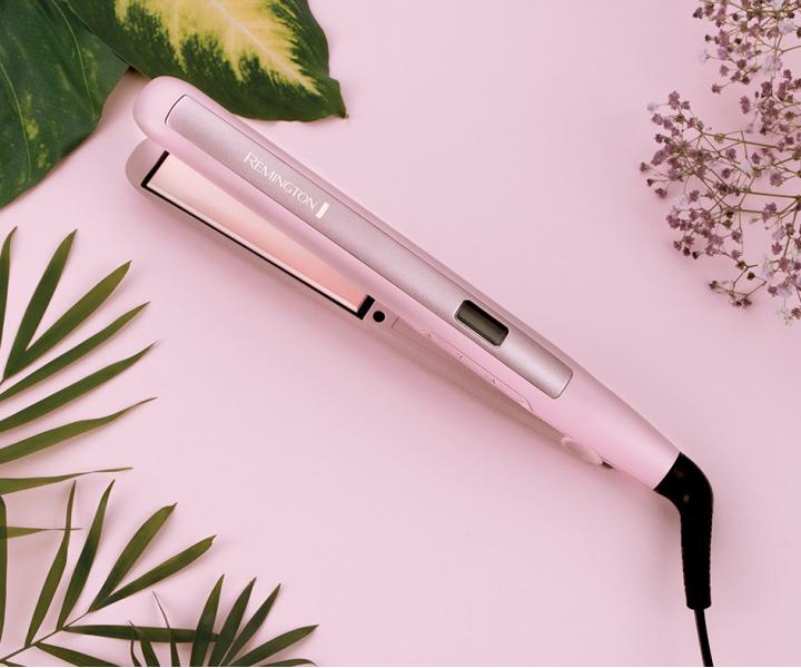 Žehlička na vlasy Remington Coconut Smooth - růžová