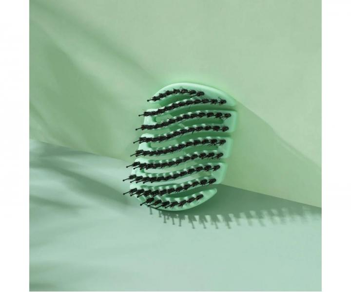 Kart�� na vlasy s kan��mi a nylonov�mi �t�tinami Sister Young Mila Pocket Hair Brush - sv�tle zelen�
