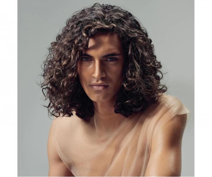 ada pro vlnit a kudrnat vlasy Paul Mitchell