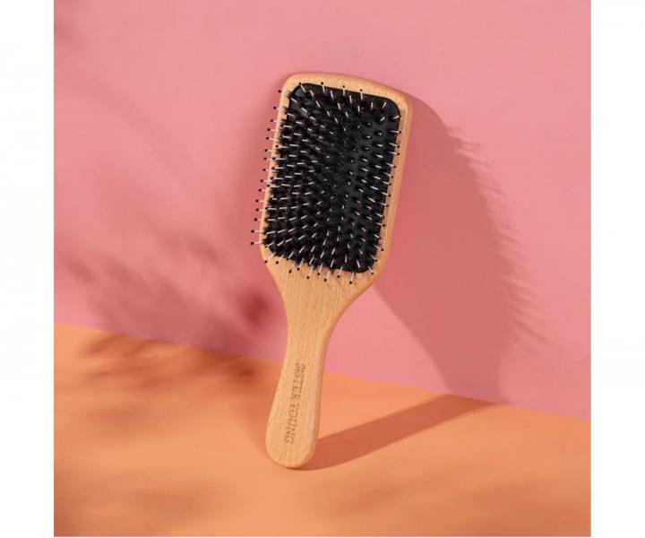 Ploch� d�ev�n� kart�� na vlasy s kan��mi a nylonov�mi �t�tinami Sister Young Vera Hair Brush - 24,3 x 8 cm