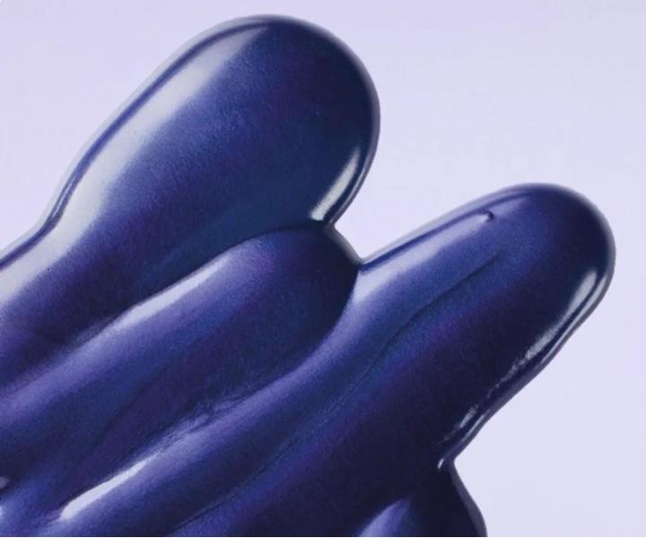 Posilující stříbrná péče Loréal Paris Cool Silver - oslnivá stříbrná, 114 ml